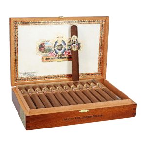 ASHTON ESG 23 YEAR SALUTE BOX OF 25