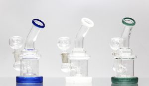 5” BEND GLASS WATERPIPE