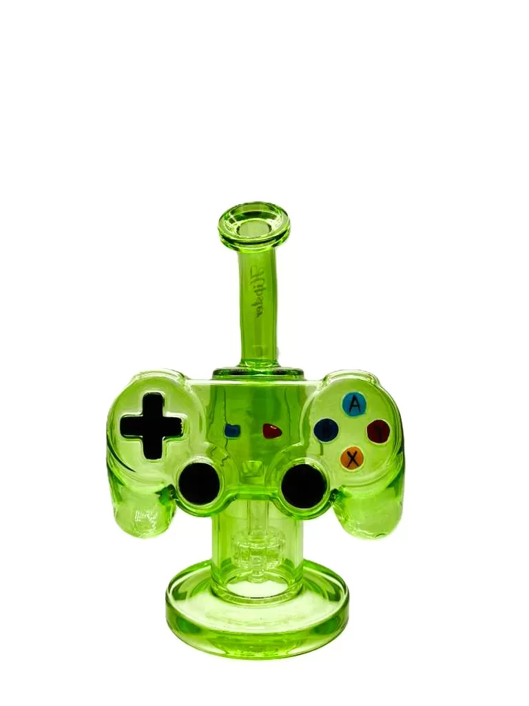 HIPSTER GAME CONTROLLER STYLE PRISM GLASS WATERPIPE GREEN  (GS042)